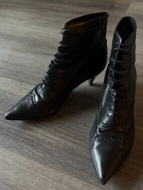 Saint Laurent | Kiki Leather Boots | Size 37.5